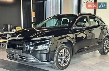 Внедорожник / Кроссовер Hyundai Kona Electric 2021 в 