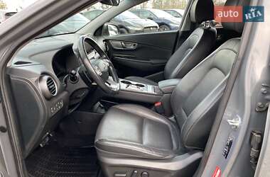 Позашляховик / Кросовер Hyundai Kona Electric 2020 в 
