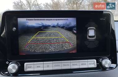 Позашляховик / Кросовер Hyundai Kona Electric 2020 в 
