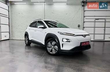 Позашляховик / Кросовер Hyundai Kona Electric 2020 в 