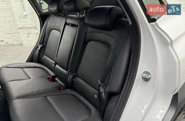 Позашляховик / Кросовер Hyundai Kona Electric 2020 в 