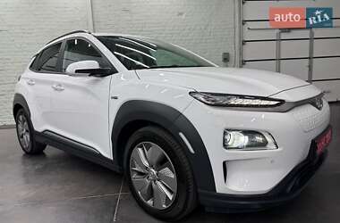 Позашляховик / Кросовер Hyundai Kona Electric 2020 в 