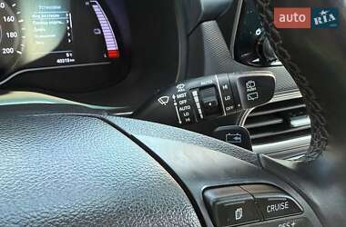 Позашляховик / Кросовер Hyundai Kona Electric 2020 в 