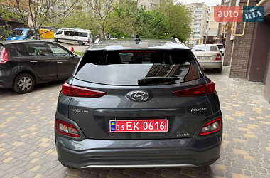 Внедорожник / Кроссовер Hyundai Kona Electric 2021 в 