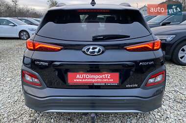 Внедорожник / Кроссовер Hyundai Kona Electric 2020 в 