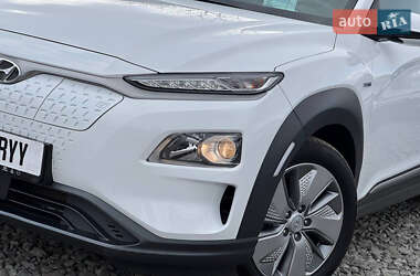 Позашляховик / Кросовер Hyundai Kona Electric 2020 в 