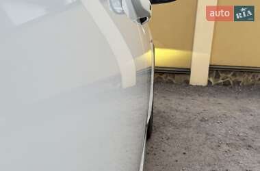 Внедорожник / Кроссовер Hyundai Kona Electric 2020 в 
