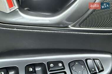 Внедорожник / Кроссовер Hyundai Kona Electric 2020 в 