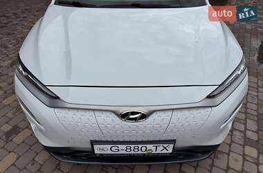Позашляховик / Кросовер Hyundai Kona Electric 2019 в 