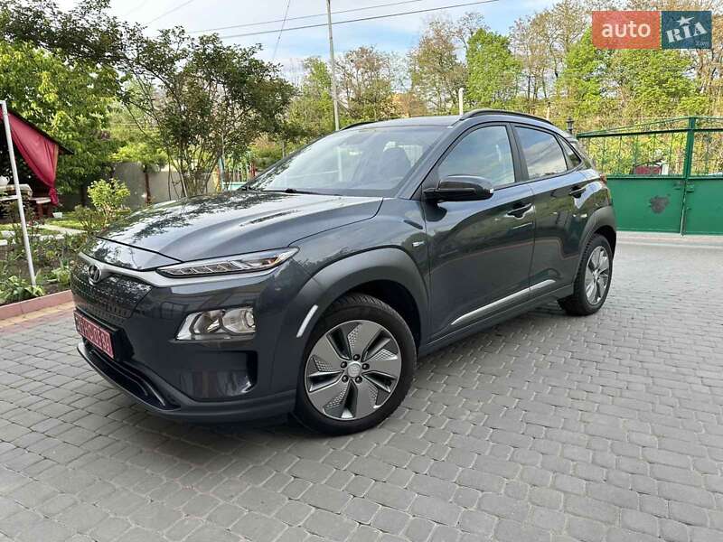 Внедорожник / Кроссовер Hyundai Kona Electric 2019 в 