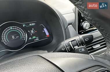 Внедорожник / Кроссовер Hyundai Kona Electric 2019 в 