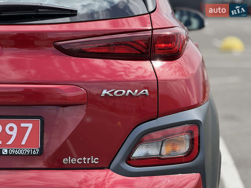 Позашляховик / Кросовер Hyundai Kona Electric 2021 в Києві