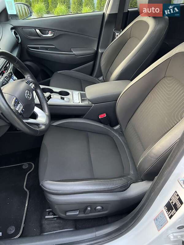 Позашляховик / Кросовер Hyundai Kona Electric 2021 в Луцьку