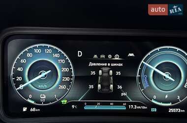Внедорожник / Кроссовер Hyundai Kona Electric 2022 в 