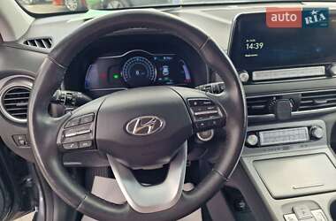 Позашляховик / Кросовер Hyundai Kona Electric 2020 в 