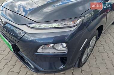 Позашляховик / Кросовер Hyundai Kona Electric 2020 в 