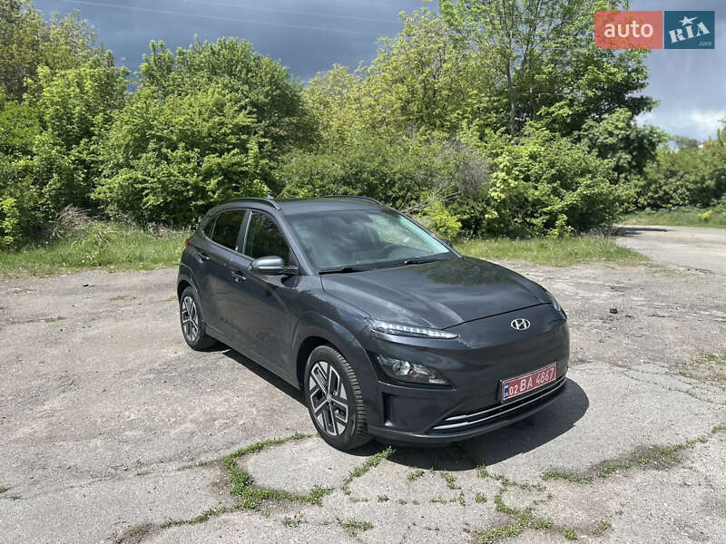 Позашляховик / Кросовер Hyundai Kona Electric 2022 в 