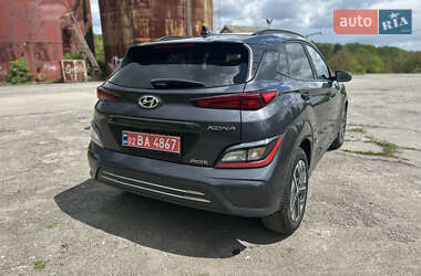 Позашляховик / Кросовер Hyundai Kona Electric 2022 в 