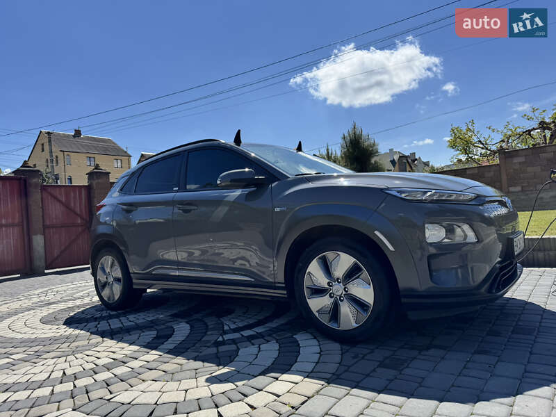 Внедорожник / Кроссовер Hyundai Kona Electric 2020 в Ровно