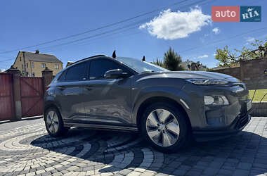 Внедорожник / Кроссовер Hyundai Kona Electric 2020 в 