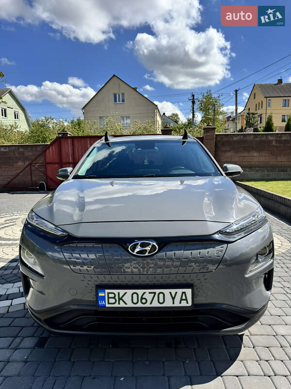 Внедорожник / Кроссовер Hyundai Kona Electric 2020 в Ровно