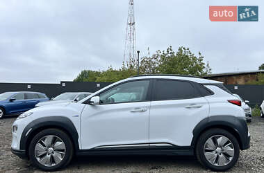 Внедорожник / Кроссовер Hyundai Kona Electric 2020 в 