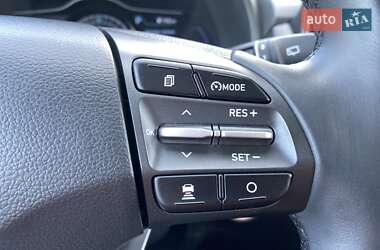 Позашляховик / Кросовер Hyundai Kona Electric 2020 в 