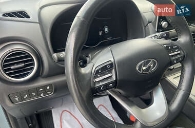 Внедорожник / Кроссовер Hyundai Kona Electric 2019 в 