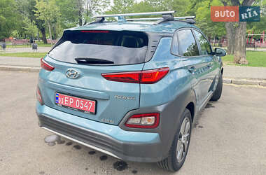 Внедорожник / Кроссовер Hyundai Kona Electric 2018 в 