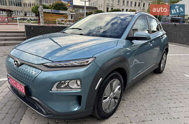 Внедорожник / Кроссовер Hyundai Kona Electric 2020 в 