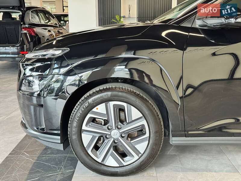 Позашляховик / Кросовер Hyundai Kona Electric 2021 в Львові