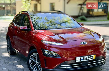 Внедорожник / Кроссовер Hyundai Kona Electric 2022 в 