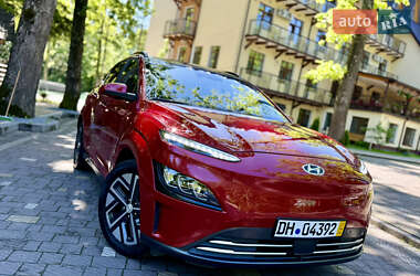 Внедорожник / Кроссовер Hyundai Kona Electric 2022 в 