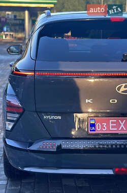 Позашляховик / Кросовер Hyundai Kona Electric 2024 в 