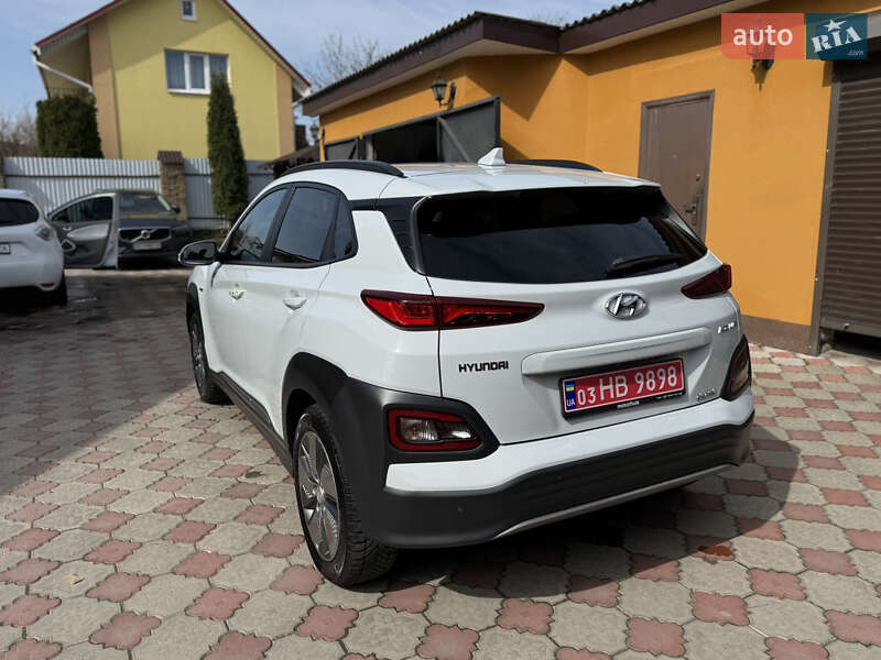 Внедорожник / Кроссовер Hyundai Kona Electric 2019 в Ровно
