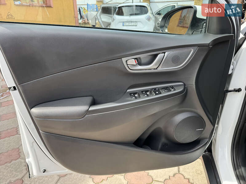 Внедорожник / Кроссовер Hyundai Kona Electric 2019 в Ровно