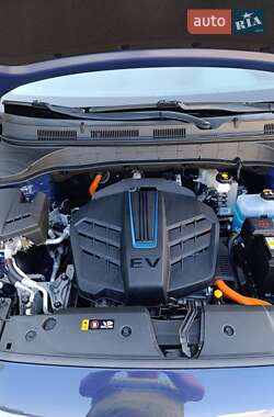 Внедорожник / Кроссовер Hyundai Kona Electric 2020 в 