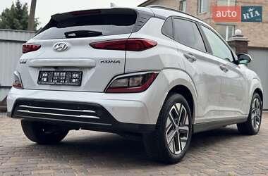 Позашляховик / Кросовер Hyundai Kona Electric 2021 в 
