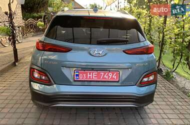 Позашляховик / Кросовер Hyundai Kona Electric 2019 в 