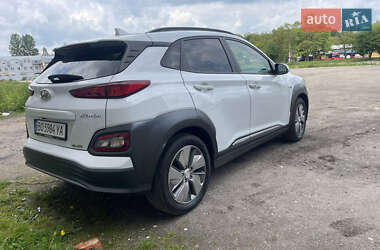 Внедорожник / Кроссовер Hyundai Kona Electric 2019 в 