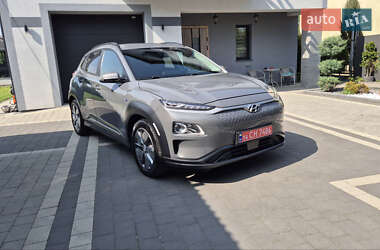Внедорожник / Кроссовер Hyundai Kona Electric 2020 в Стрые