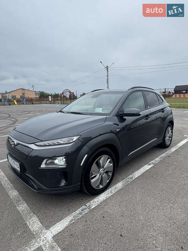 Позашляховик / Кросовер Hyundai Kona Electric 2020 в 