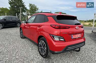 Внедорожник / Кроссовер Hyundai Kona Electric 2021 в 