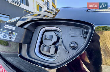 Внедорожник / Кроссовер Hyundai Kona Electric 2021 в 