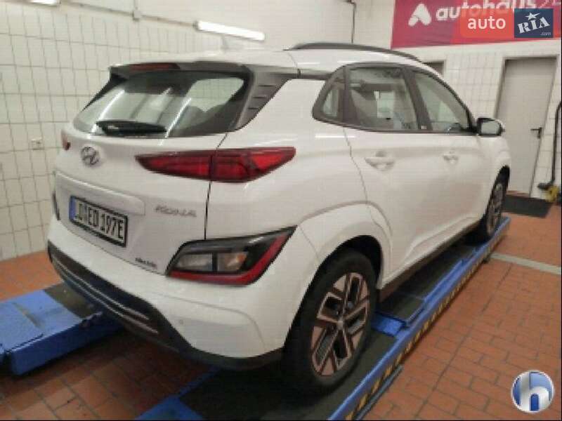 Позашляховик / Кросовер Hyundai Kona Electric 2021 в Львові
