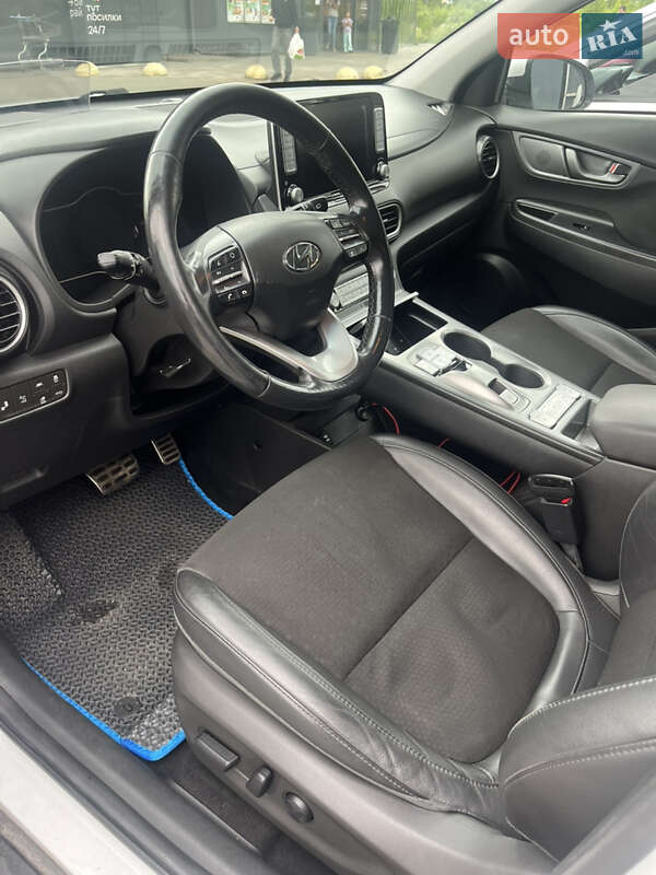 Внедорожник / Кроссовер Hyundai Kona Electric 2019 в Львове