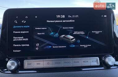 Позашляховик / Кросовер Hyundai Kona Electric 2021 в 