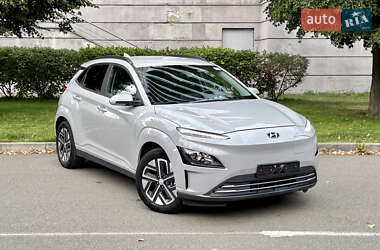 Внедорожник / Кроссовер Hyundai Kona Electric 2021 в Киеве