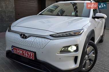 Внедорожник / Кроссовер Hyundai Kona Electric 2021 в Тернополе