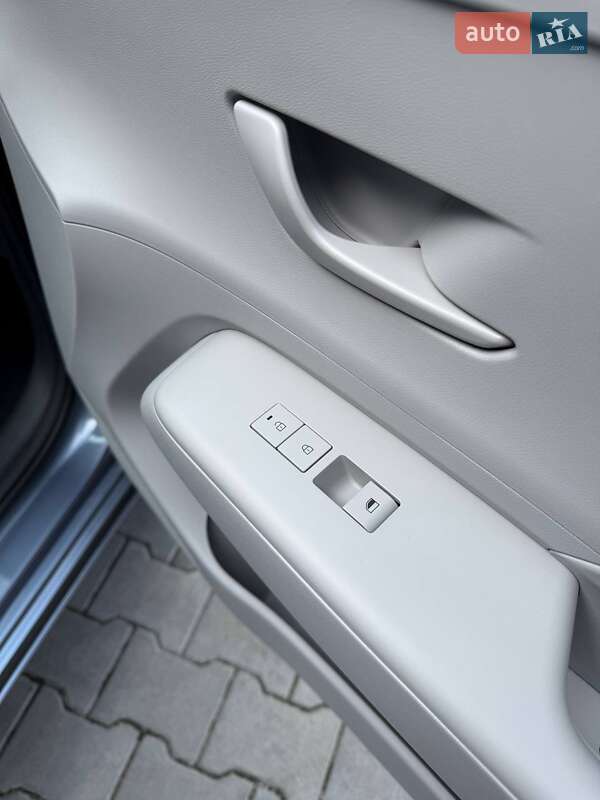 Внедорожник / Кроссовер Hyundai Kona Electric 2024 в Дубно